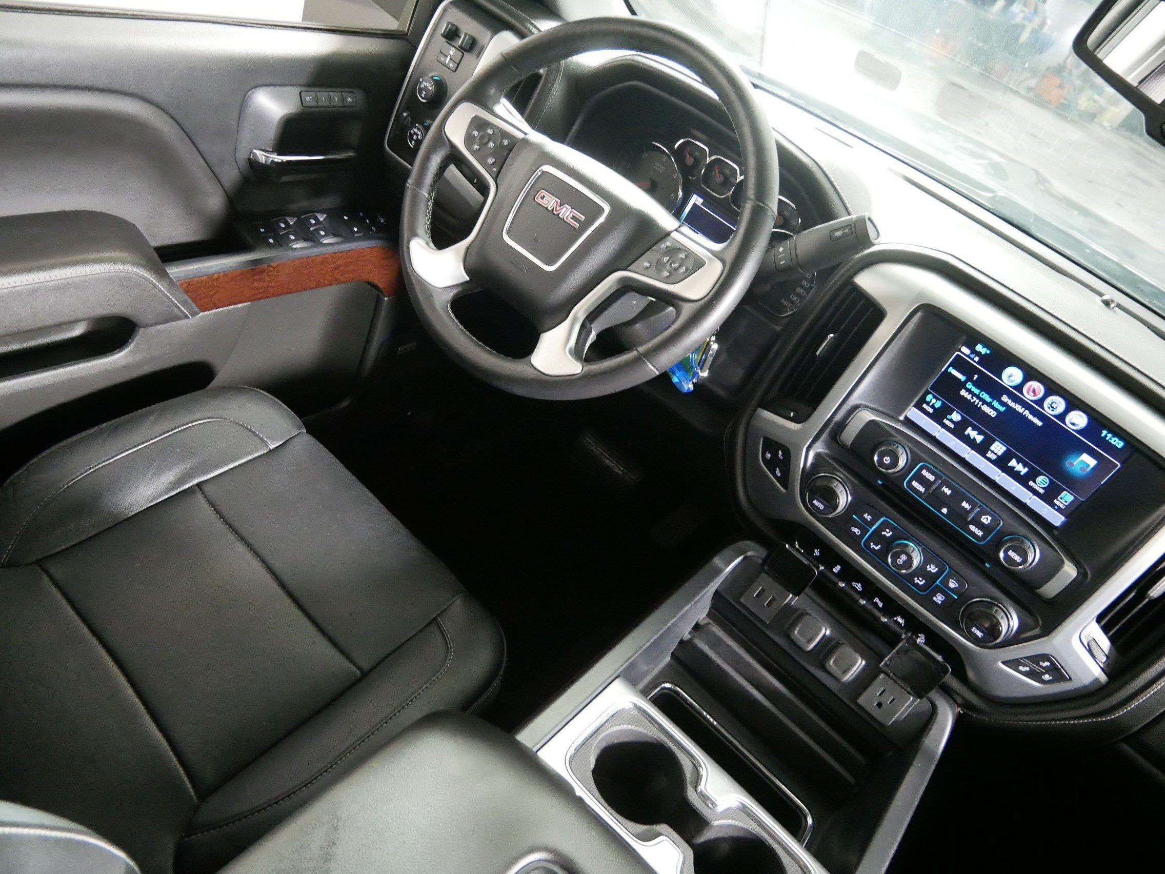Certified 2017 GMC Sierra 1500 SLT w/ SLT Premium Package AWD/4WD image 9