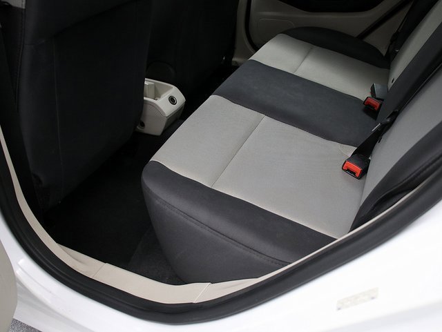 Used 2012 Ford Fiesta S image 22