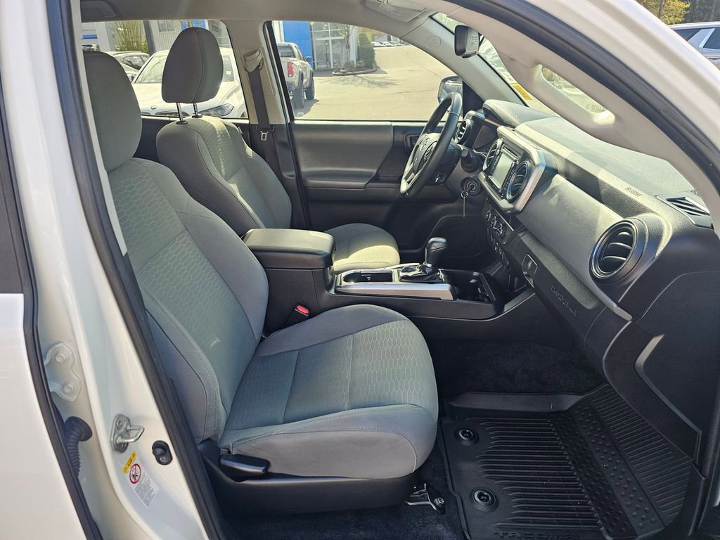 Used 2019 Toyota Tacoma SR5 RWD image 28