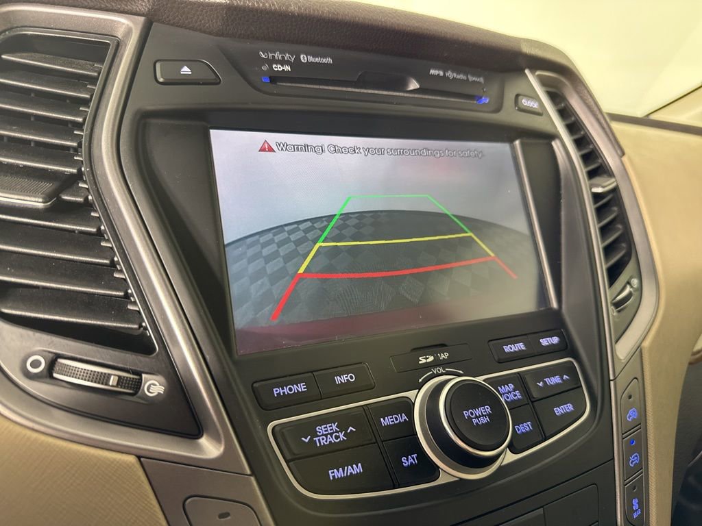 Used 2013 Hyundai Santa Fe Limited w/ Technology Pkg FWD image 19