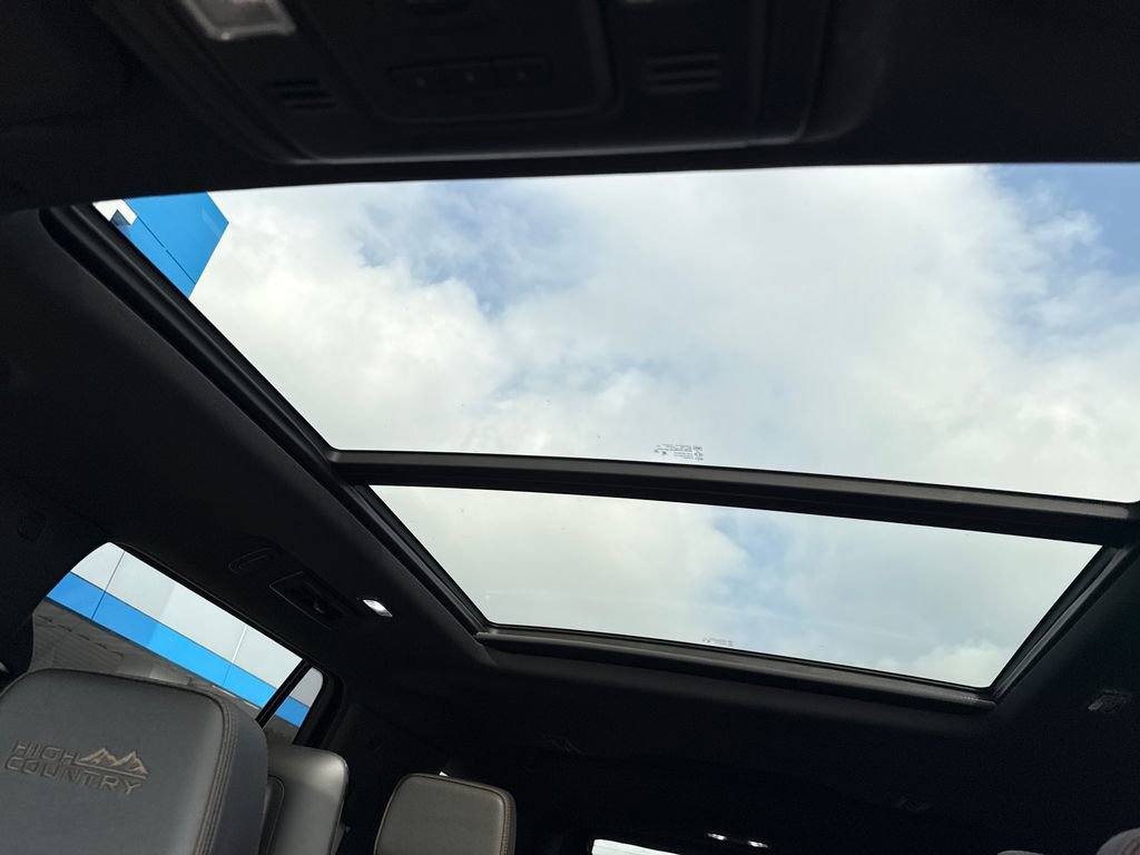 Used 2023 Chevrolet Tahoe High Country image 27