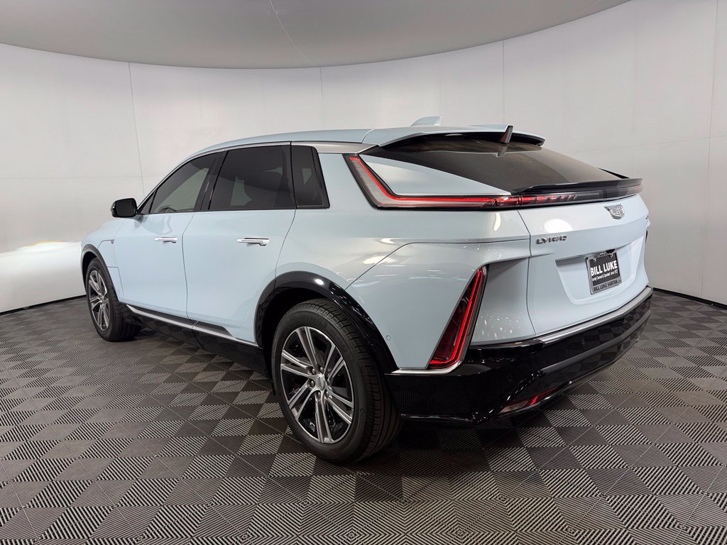 Used 2024 Cadillac Lyriq Luxury RWD image 9