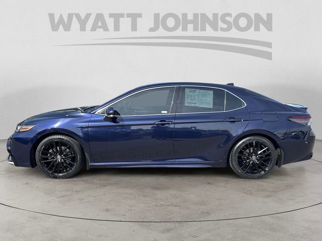 Used 2022 Toyota Camry XSE w/ Navigation Package FWD image 2