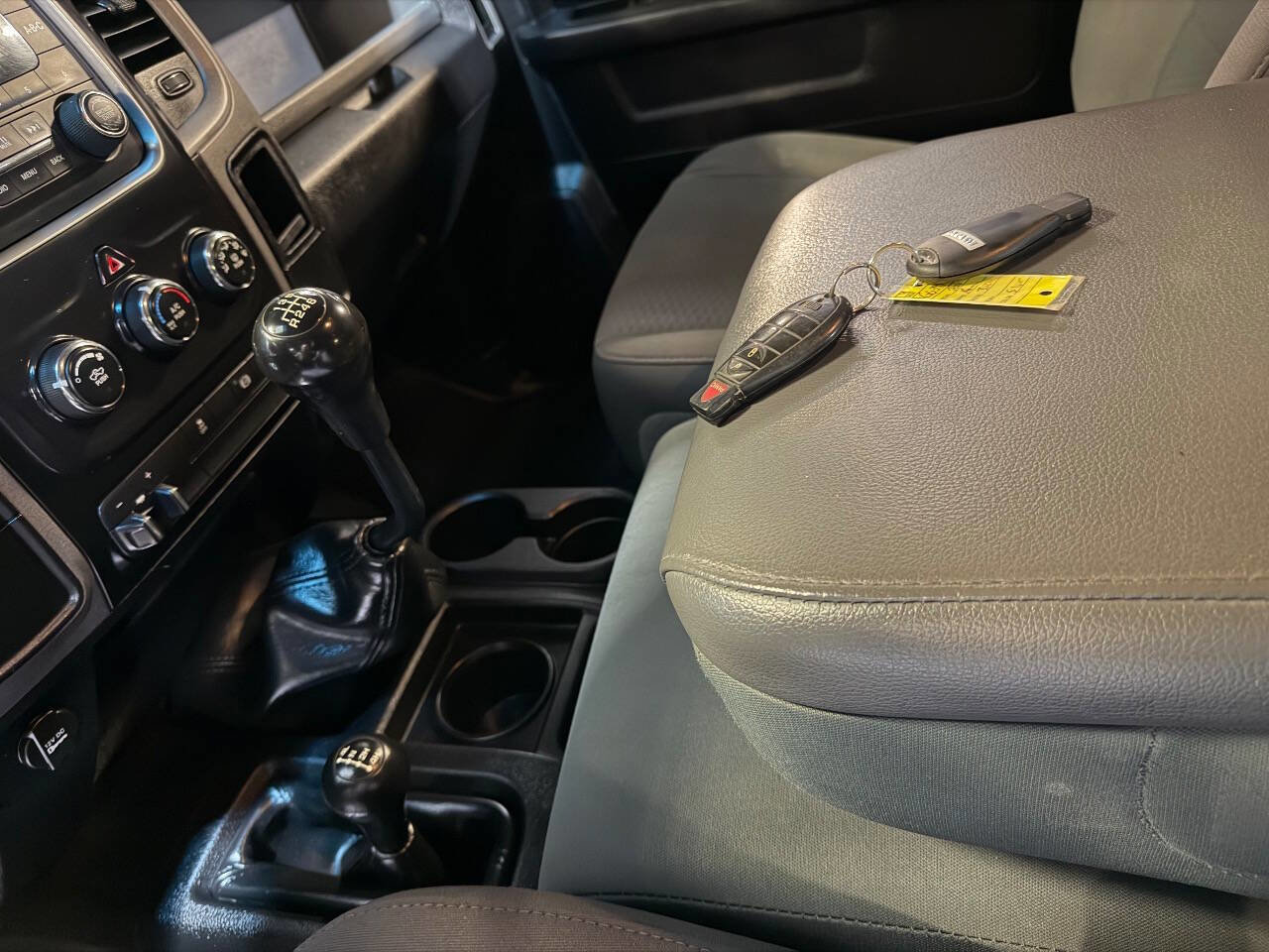 Used 2016 RAM 3500 Tradesman w/ Chrome Appearance Group AWD/4WD image 33