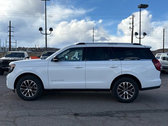 Used 2025 Ford Expedition Platinum image 3