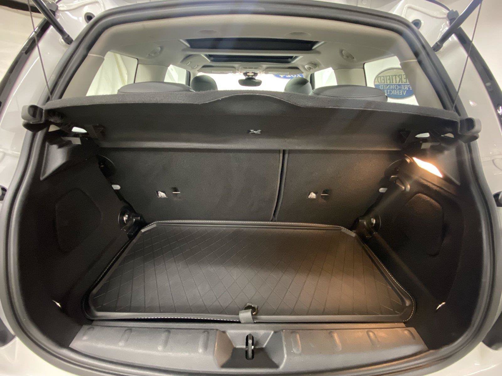 Used 2024 MINI Cooper SE FWD image 25