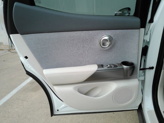 Used 2024 Genesis GV60 RWD image 16