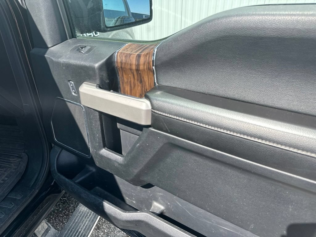 Used 2018 Ford F150 Lariat w/ Equipment Group 502A Luxury AWD/4WD image 25