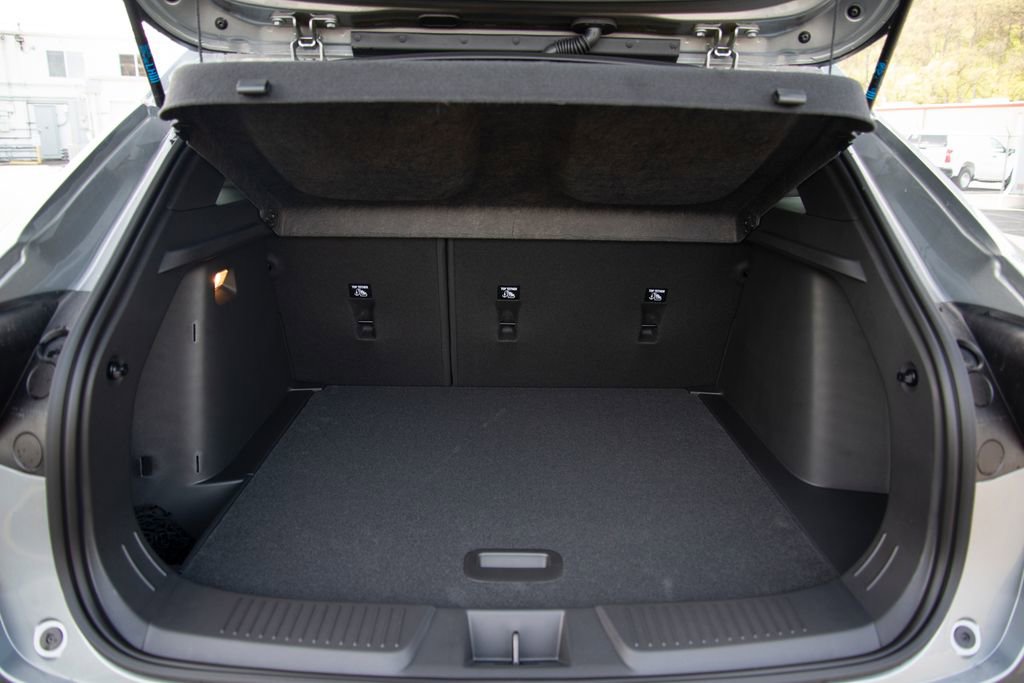 New 2026 Chevrolet Trax RS w/ Sunroof Package image 19