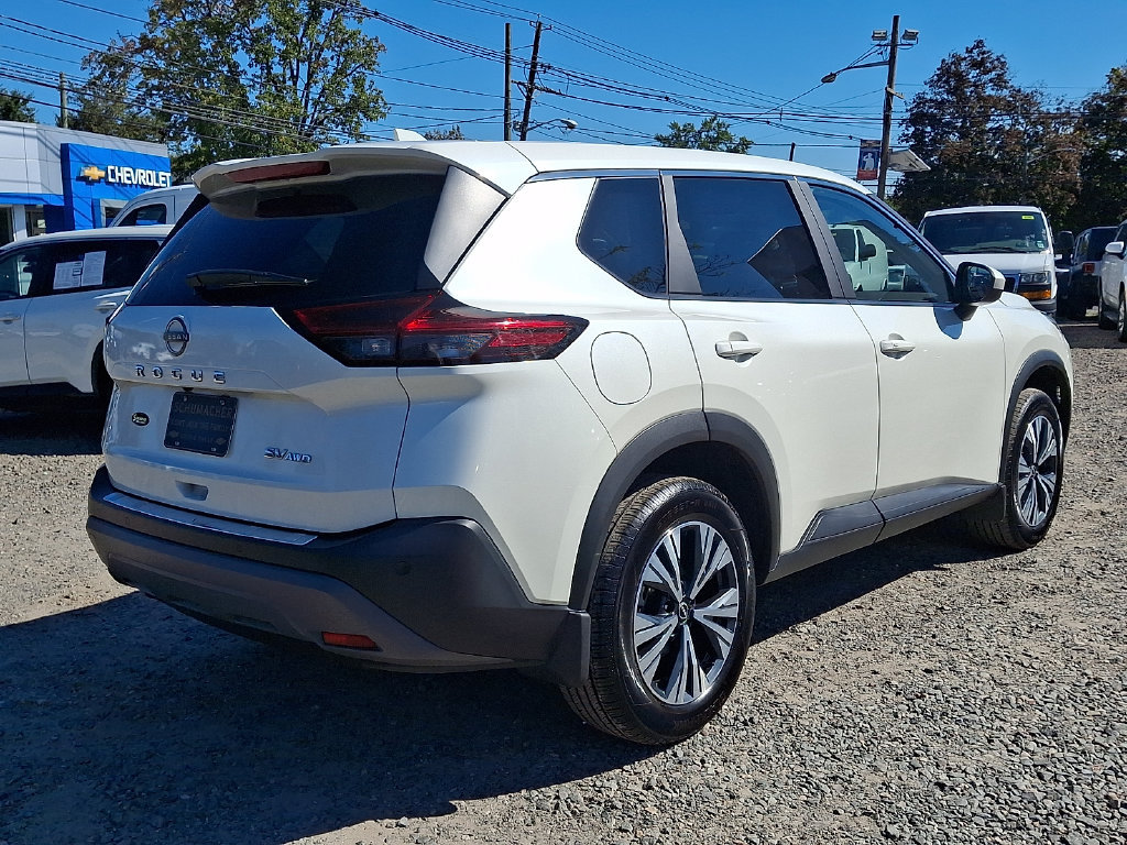 Used 2023 Nissan Rogue SV AWD/4WD image 8