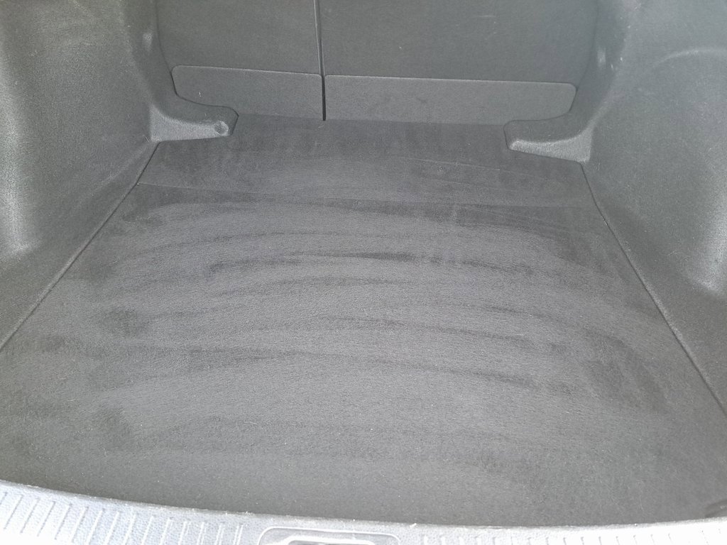 Used 2024 Toyota Corolla LE image 30