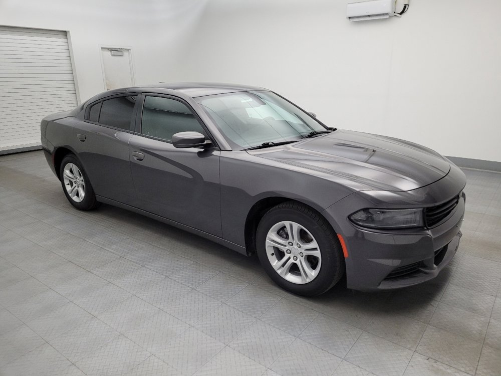 Used 2018 Dodge Charger SXT image 11