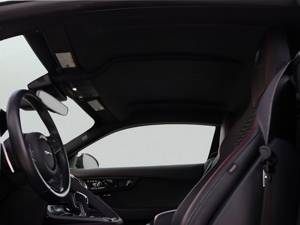 Used 2023 Jaguar F-TYPE R-Dynamic AWD/4WD image 36