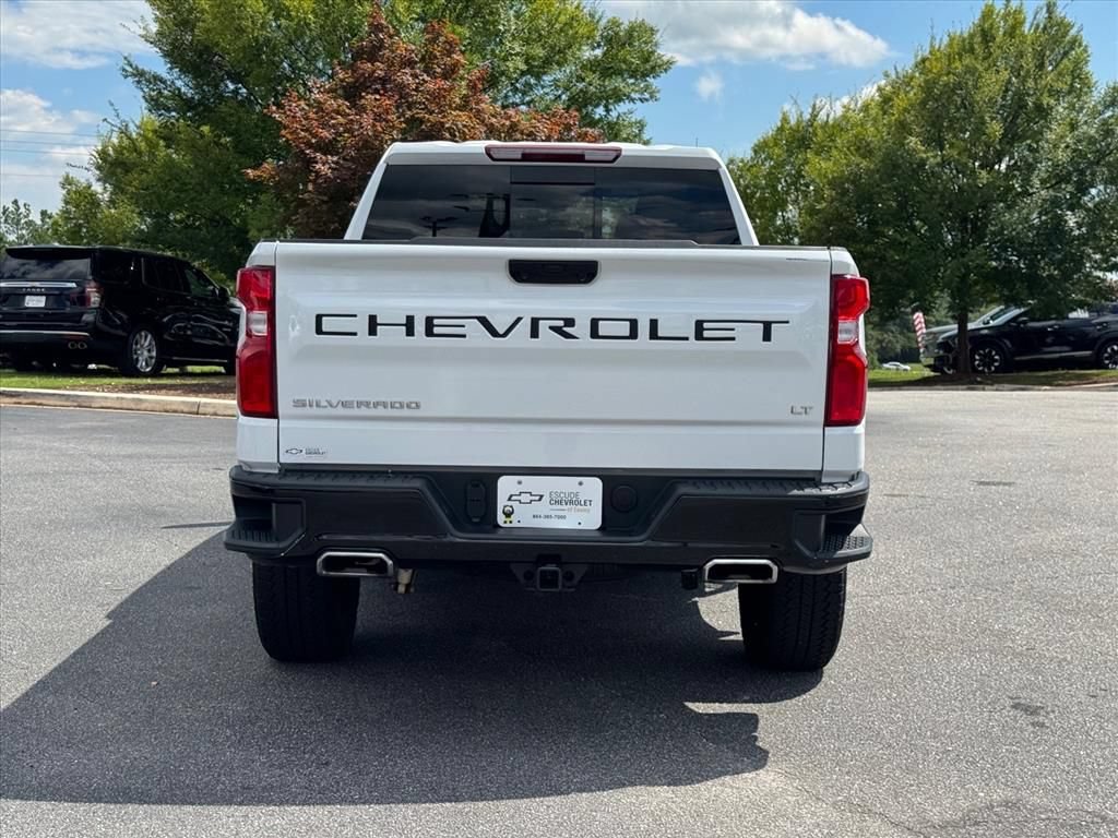 Used 2025 Chevrolet Silverado 1500 LT Trail Boss w/ Convenience Package II AWD/4WD image 4