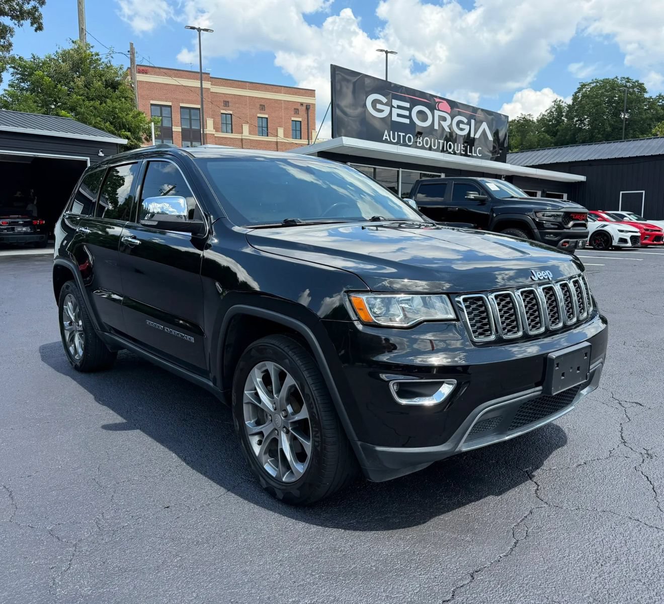 Used 2018 Jeep Grand Cherokee Limited RWD image 4