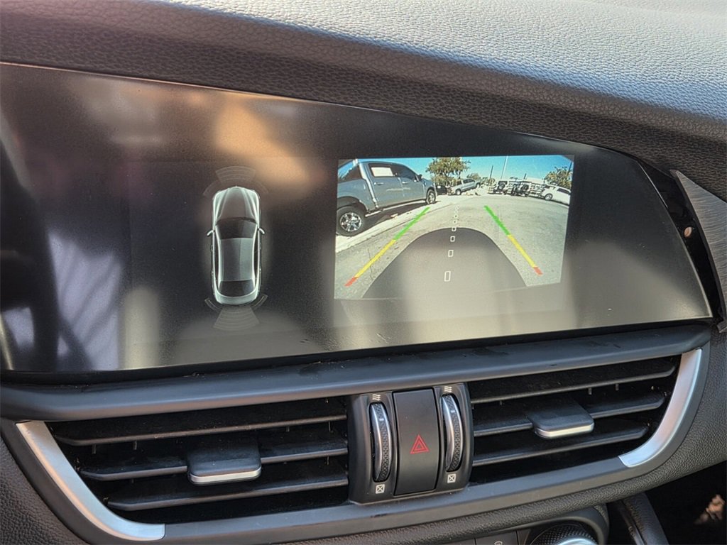 Used 2022 Alfa Romeo Giulia Ti image 24