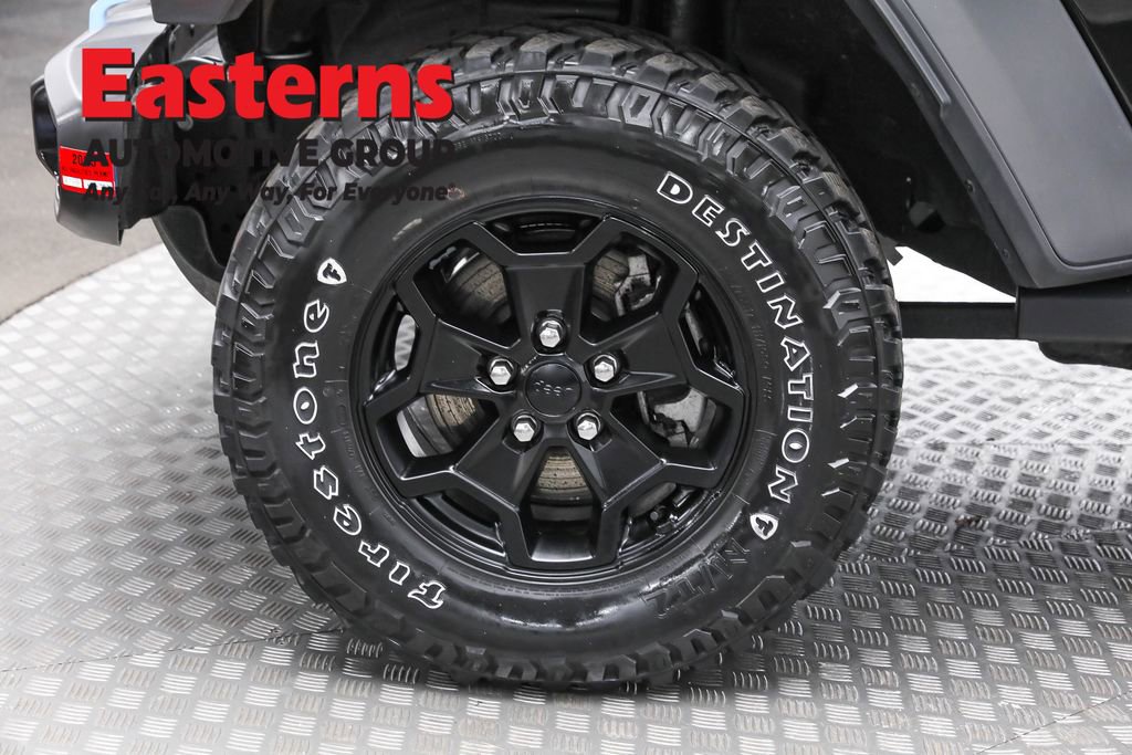 Used 2023 Jeep Wrangler Unlimited w/ Cold Weather Group AWD/4WD image 35