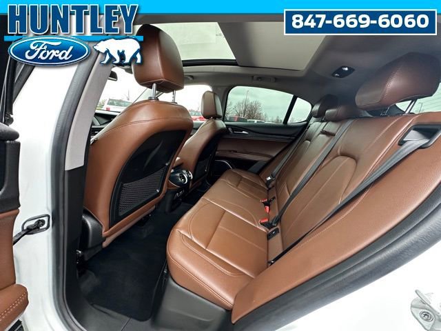 Used 2020 Alfa Romeo Stelvio Sprint w/ Nero Edizione image 16