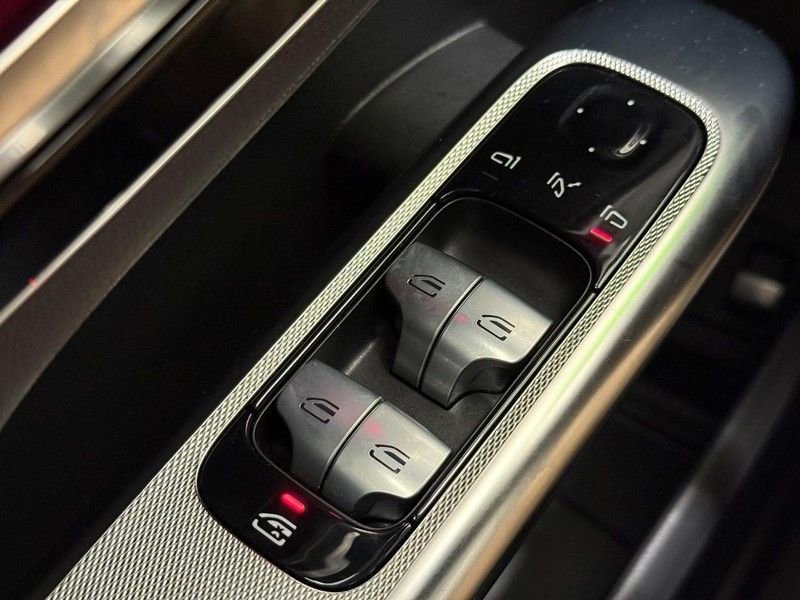 New 2025 Mercedes-Benz GLC 350e 4MATIC image 15