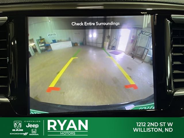 Used 2020 Chrysler Pacifica Limited image 27