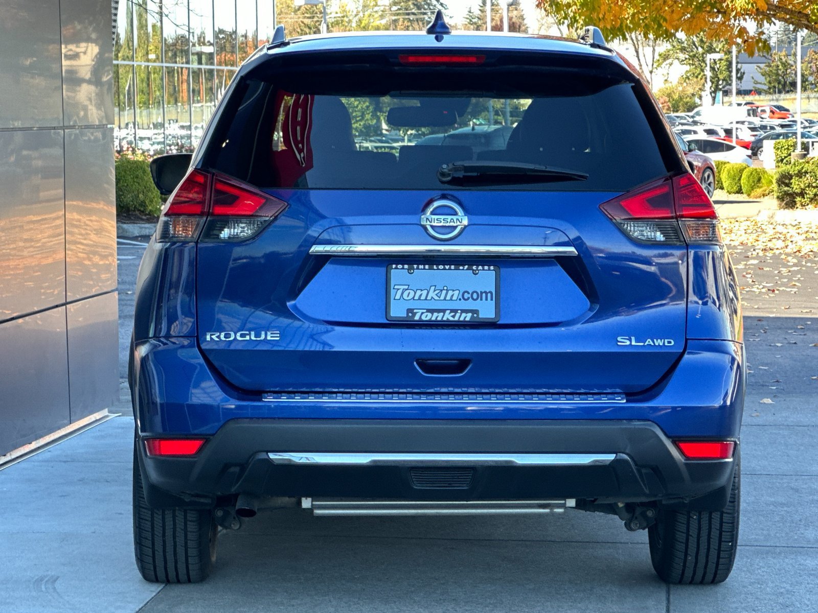 Used 2017 Nissan Rogue SL w/ SL Premium Package AWD/4WD image 5