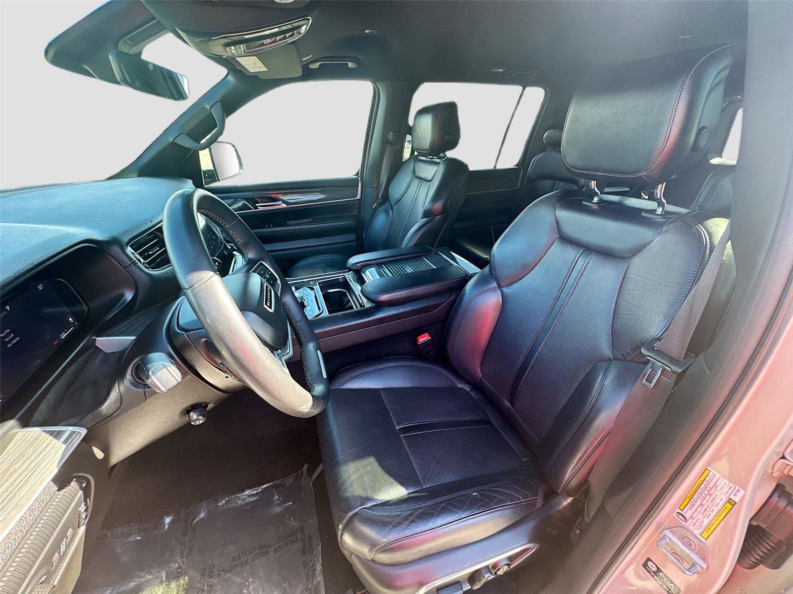 Used 2022 Jeep Wagoneer Series III image 21