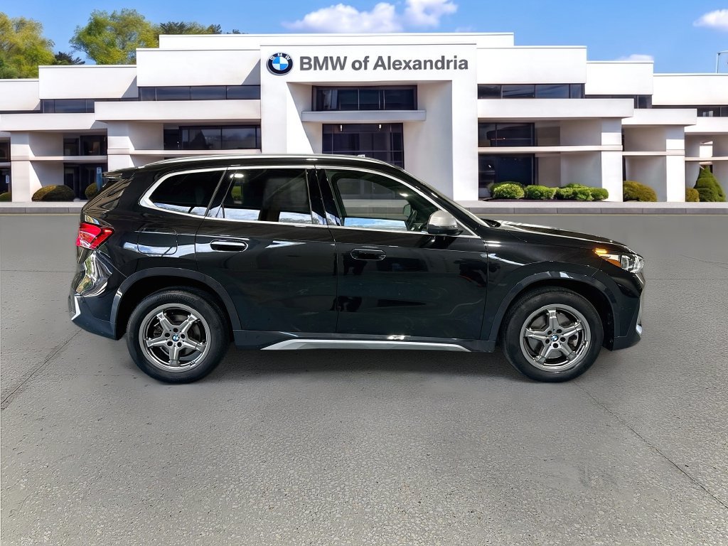 Used 2023 BMW X1 xDrive28i w/ Premium Package AWD/4WD image 4