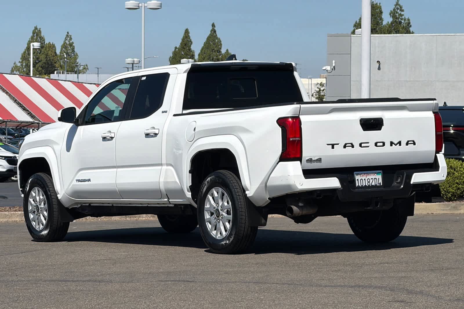 Used 2024 Toyota Tacoma SR5 AWD/4WD image 7