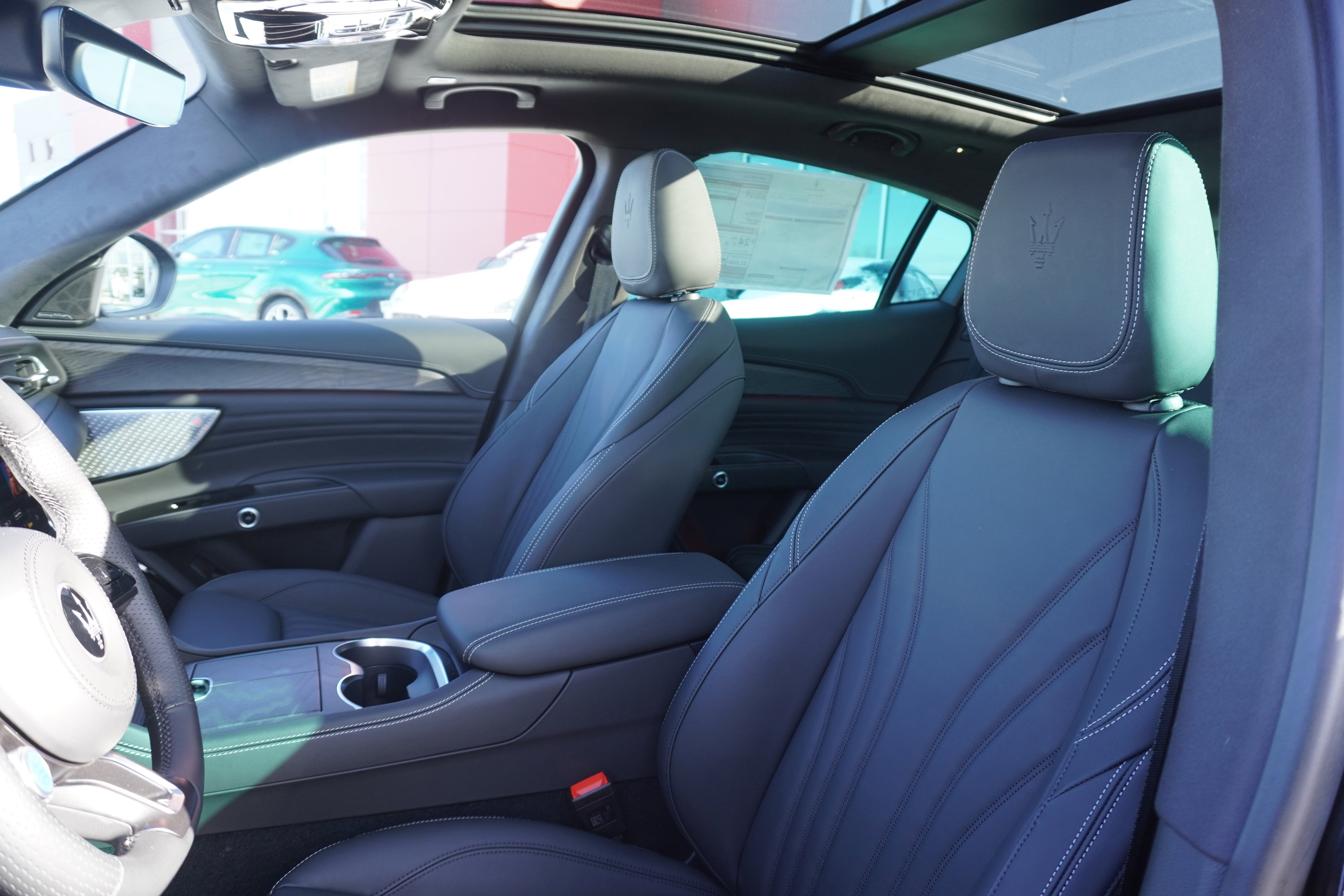 New 2025 Maserati Grecale GT image 17