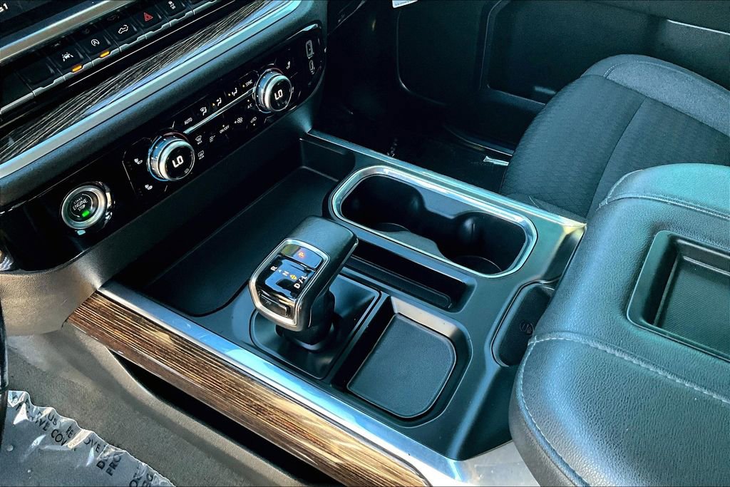 Used 2022 GMC Sierra 1500 Elevation image 14