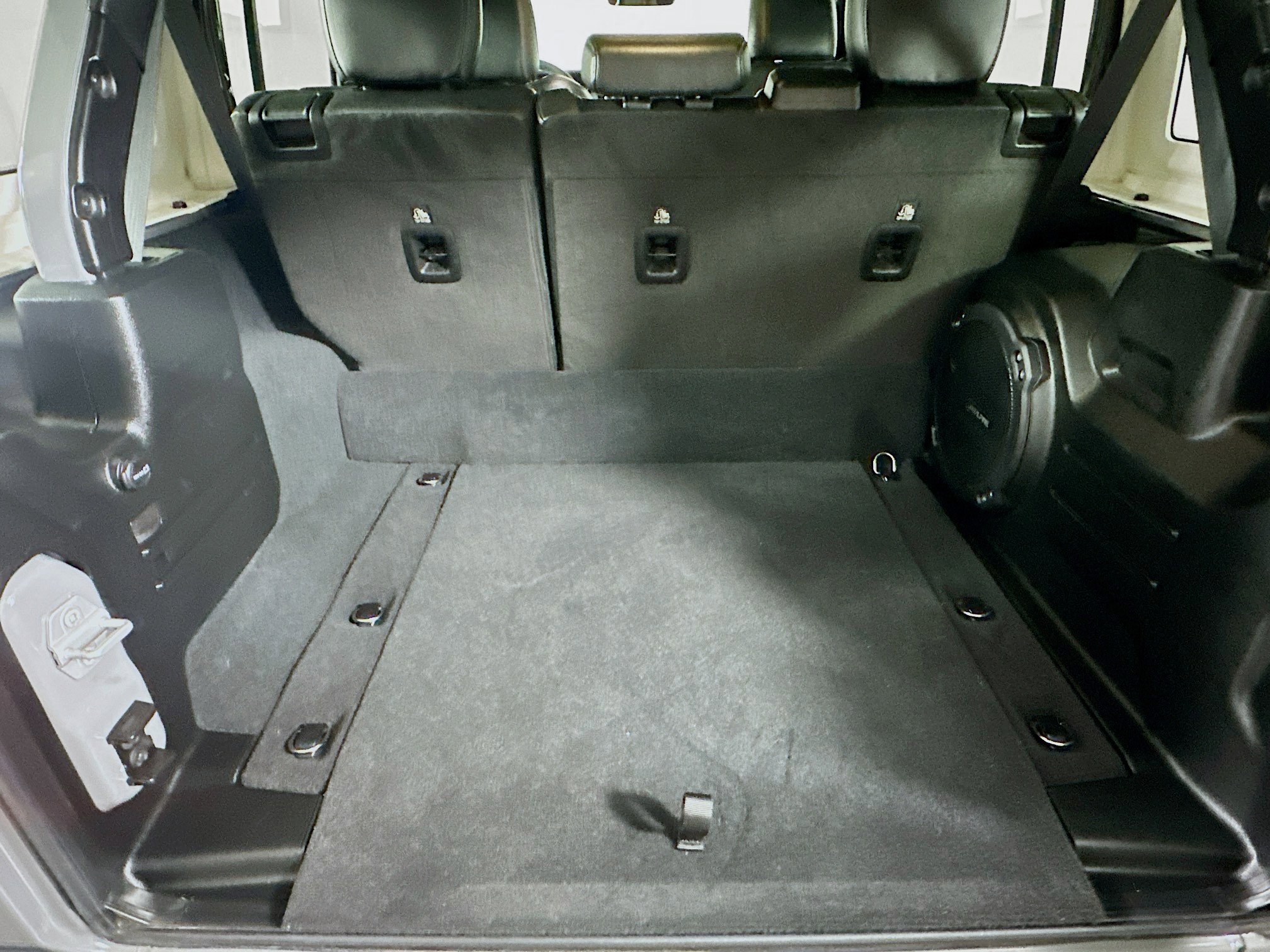 Used 2023 Jeep Wrangler Unlimited Sahara AWD/4WD image 28