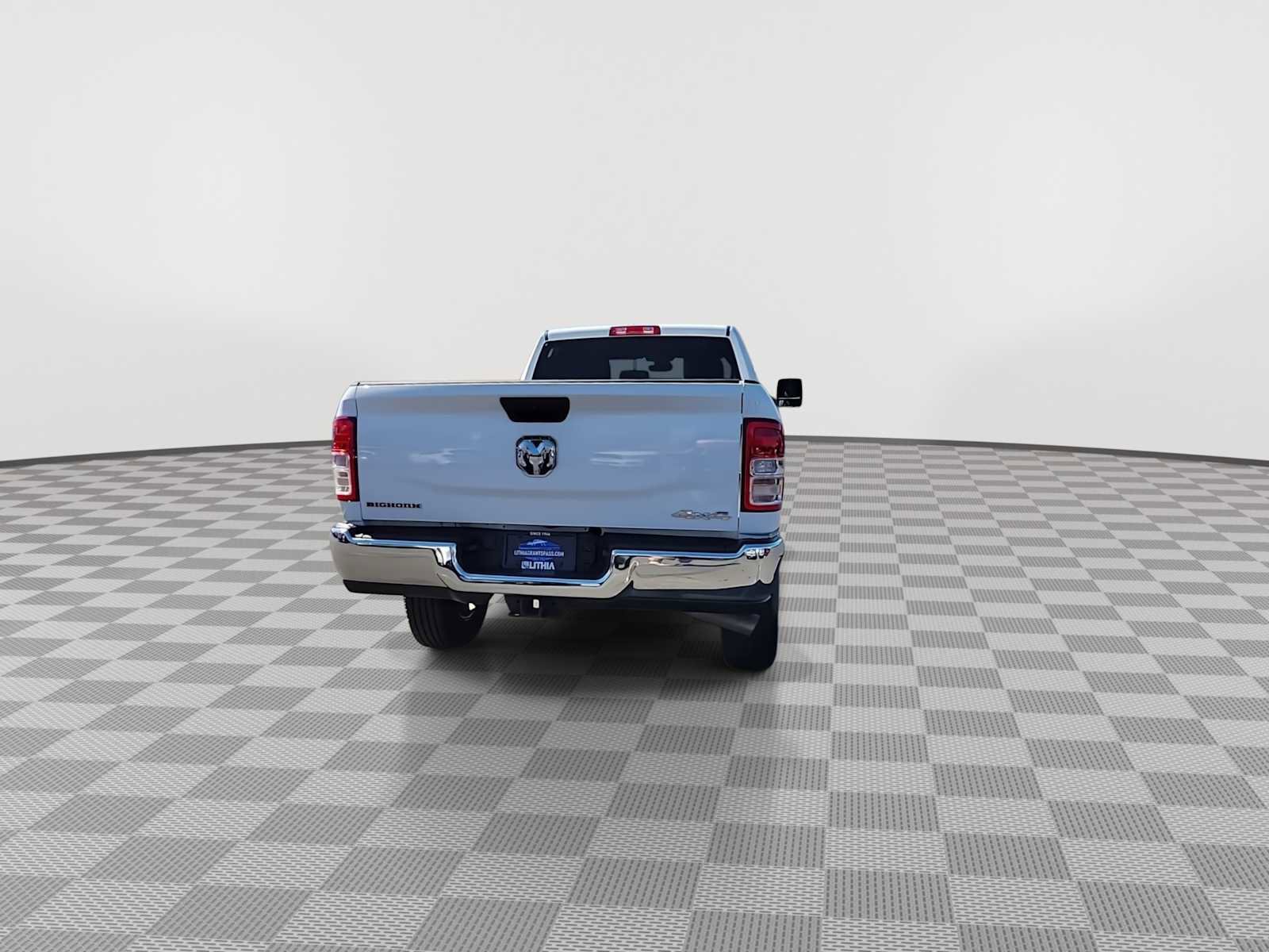 Used 2024 RAM 3500 Big Horn image 7