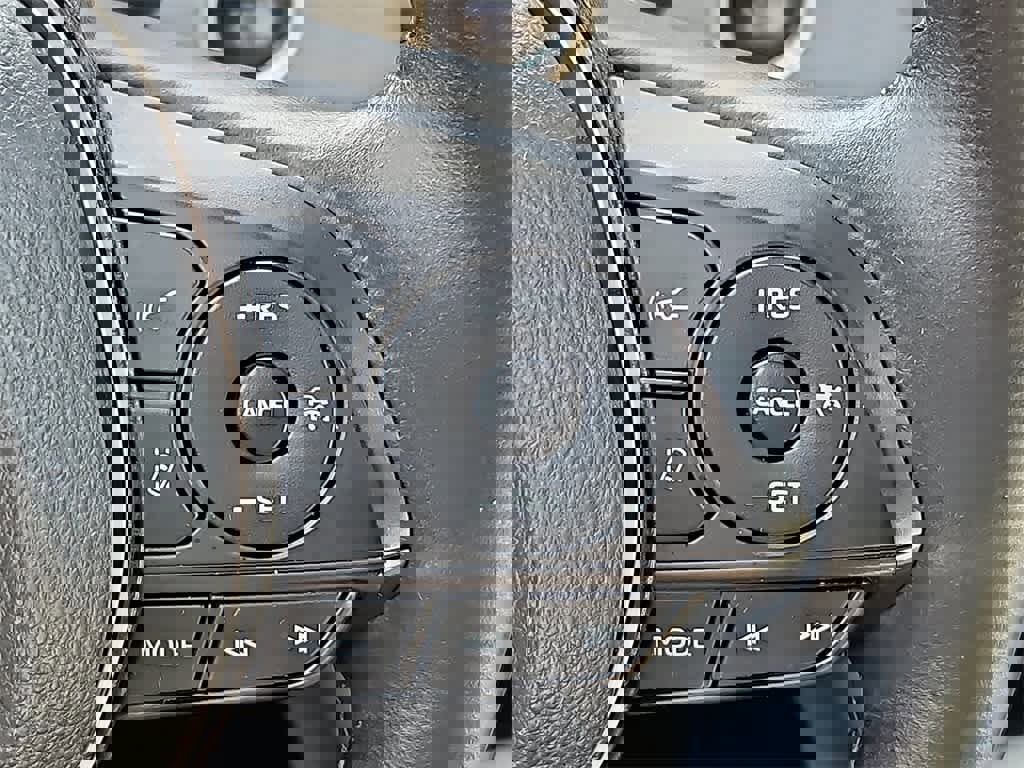 Used 2022 Toyota Corolla Cross LE image 18