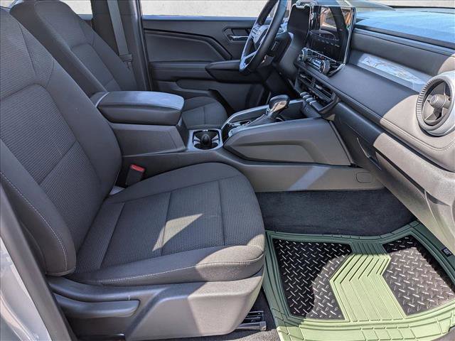 Used 2025 Chevrolet Colorado LT AWD/4WD image 28