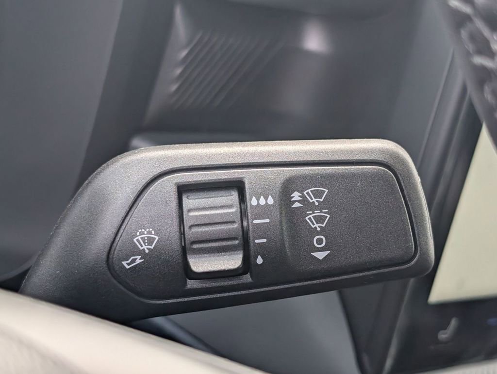 New 2026 Ford Maverick Lariat w/ Black Appearance Package image 32