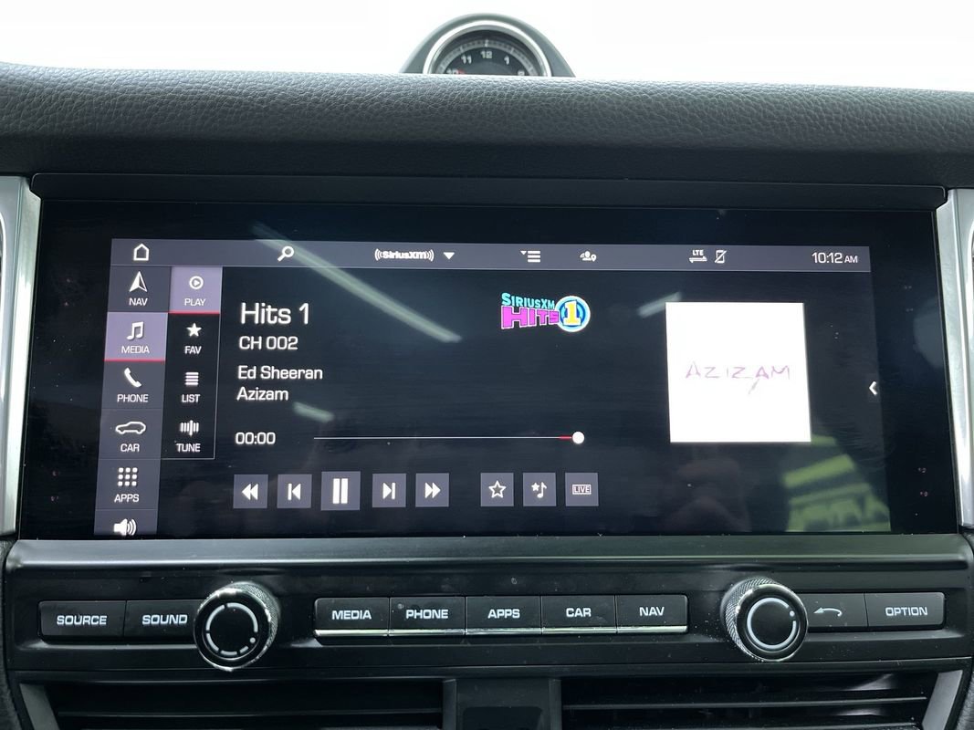 Used 2020 Porsche Macan image 20