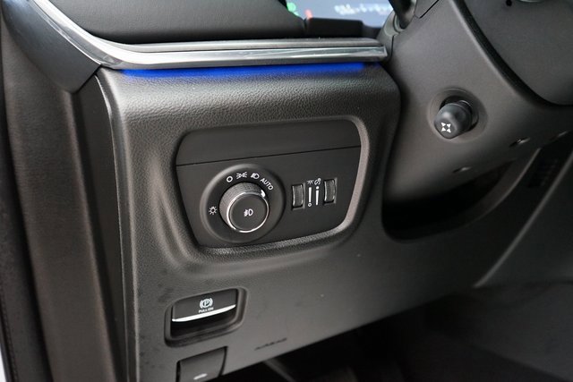 Used 2023 Jeep Grand Cherokee Overland image 31