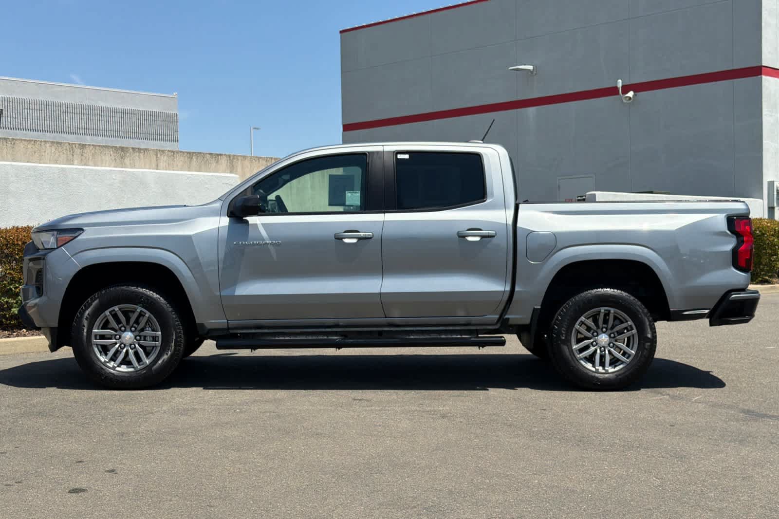 Used 2023 Chevrolet Colorado LT w/ LT Convenience Package RWD image 9