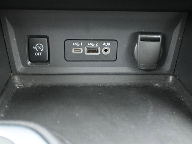 Used 2025 Nissan Sentra SR w/ SR Premium Package image 30