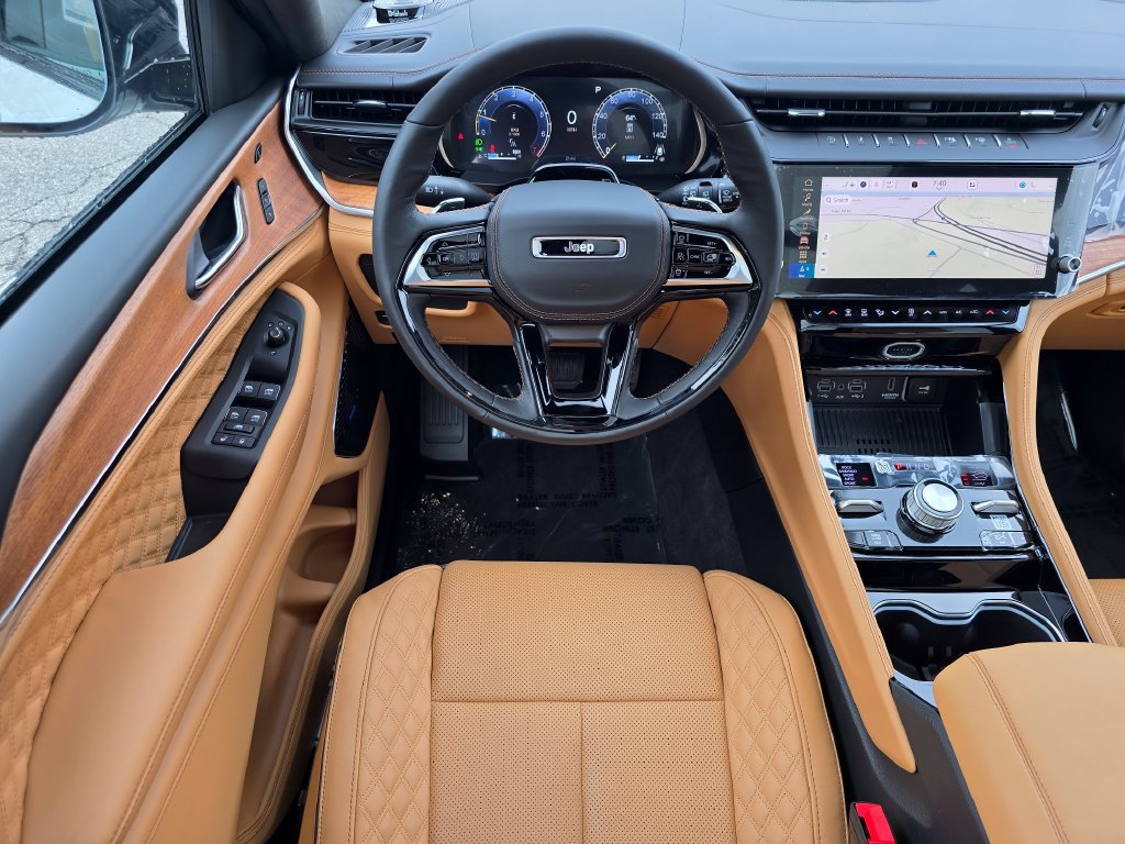 New 2027 Jeep Grand Cherokee Summit AWD/4WD image 29