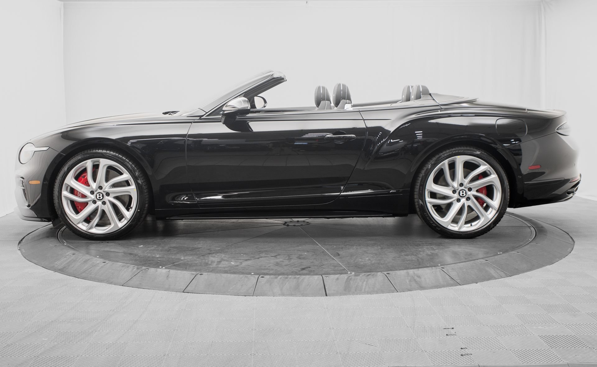New 2026 Bentley Continental GTC AWD/4WD image 6