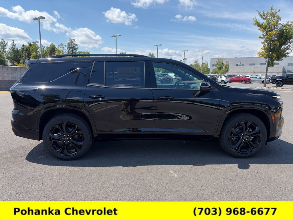 New 2027 Chevrolet Traverse RS w/ LPO, Floor Liner Package AWD/4WD image 8