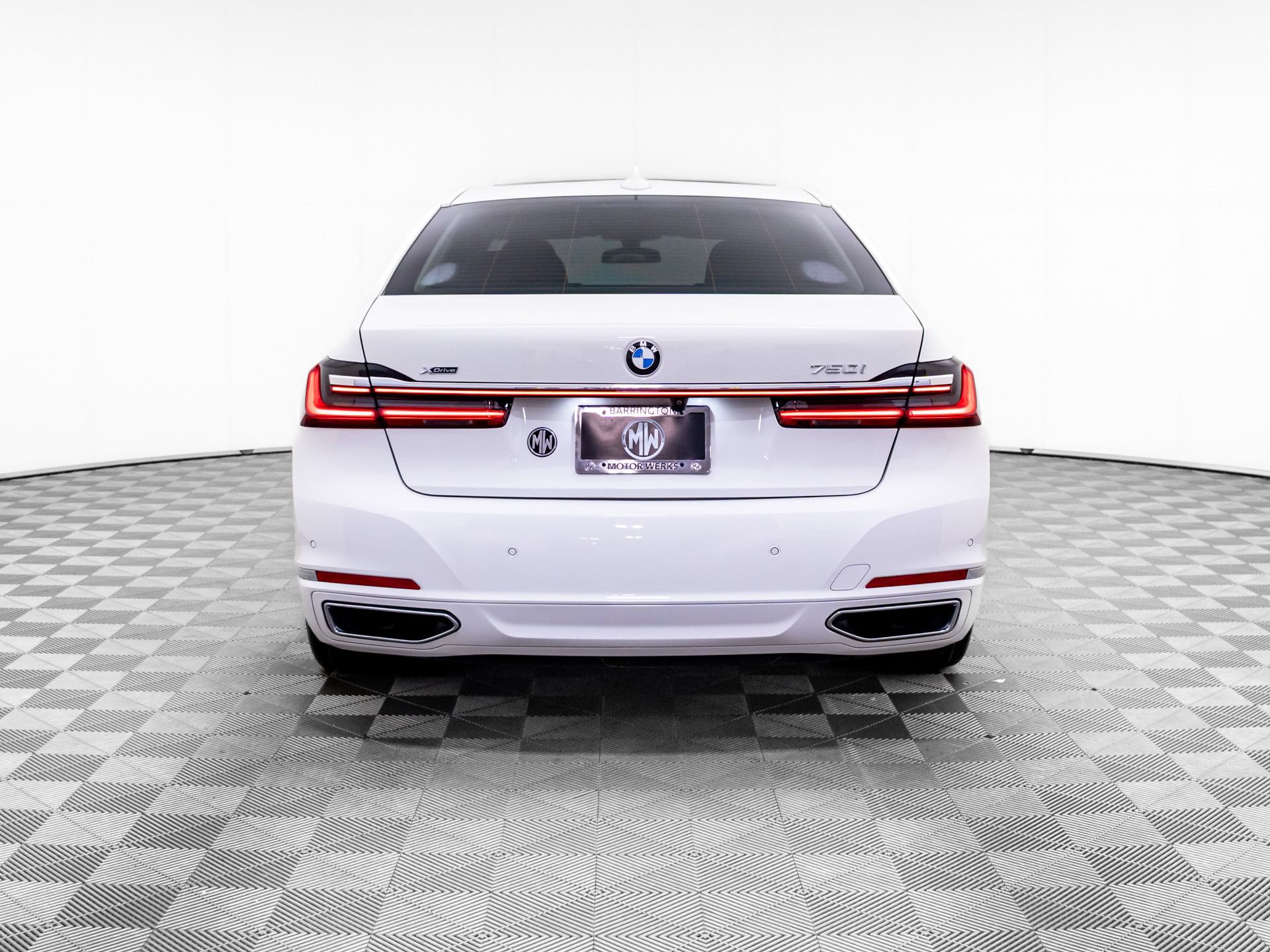 Certified 2022 BMW 750i xDrive AWD/4WD image 4