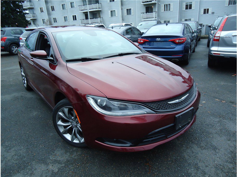 Used 2015 Chrysler 200 S w/ Navigation & Sound Group I image 4