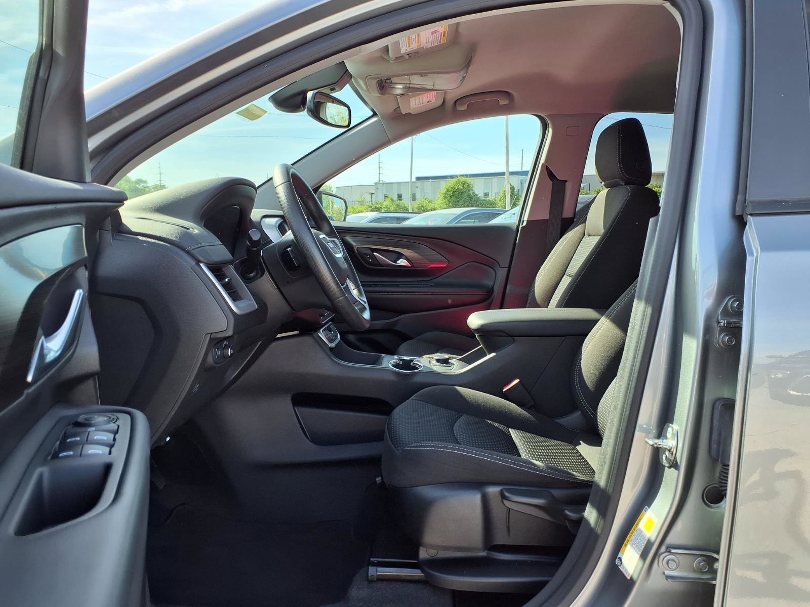 Used 2024 GMC Terrain SLE FWD image 23