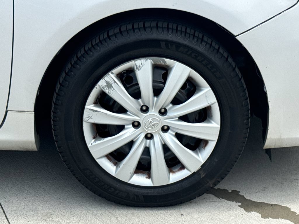 Used 2012 Toyota Corolla LE FWD image 11