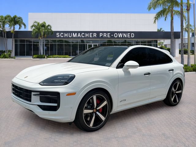 Used 2026 Porsche Cayenne GTS AWD/4WD image 3