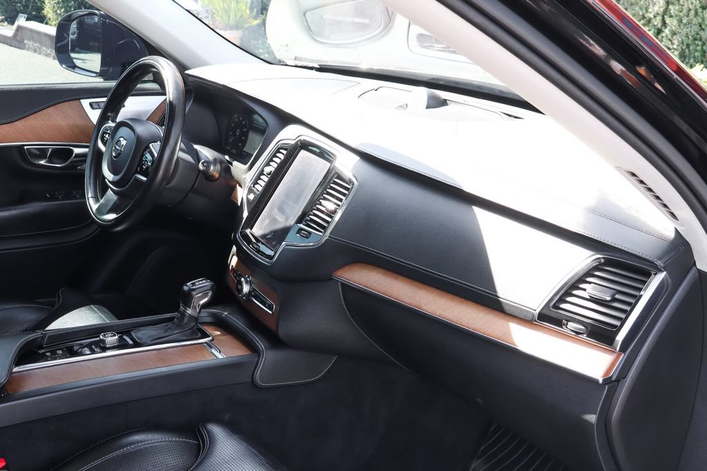 Used 2018 Volvo XC90 T6 Inscription w/ Convenience Package AWD/4WD image 40