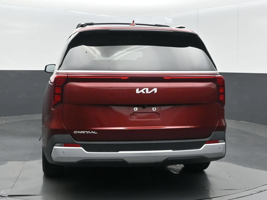 Used 2025 Kia Carnival EX FWD image 7