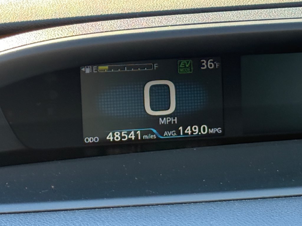 Used 2022 Toyota Prius Prime LE FWD image 30